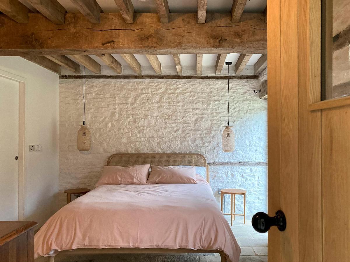 High Cogges Farm - The Granary Holiday home Witney